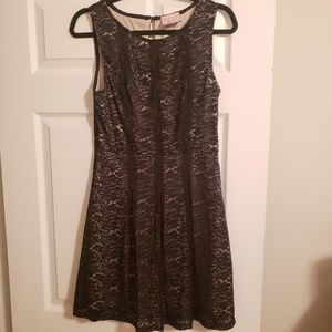 Black and nude lace dress - Small